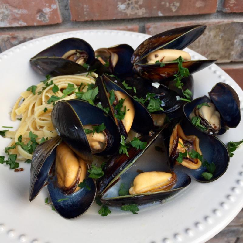 Lavender Mussels – OlympiaSeafood